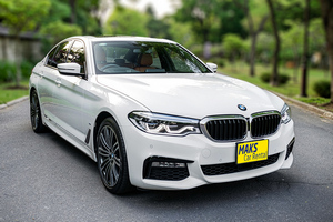 車を借りる BMW 530e M Sport(19-23)  1
