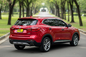 車を借りる MG HS (22-24)  4