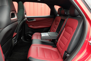 車を借りる MG HS (22-24)  14