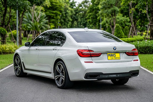 車を借りる BMW 740 M Sport(19-22)  5