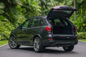 車を借りる BMW X5 M SPORT (17-19)  6