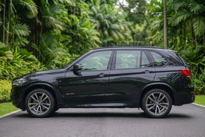 車を借りる BMW X5 M SPORT (17-19)  8