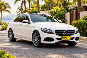 車を借りる Mercedes Benz C AMG (17-23)  1